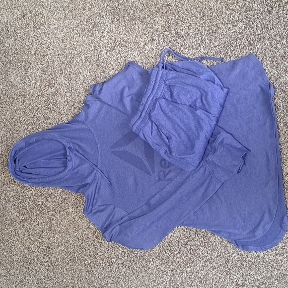 Reebok 2 Piece Tracksuit hoodie (medium) and Track Pants (large) Women's - Picture 1 of 14